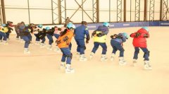 北京怀柔：首个可移动真冰场助力2022年北京冬奥会